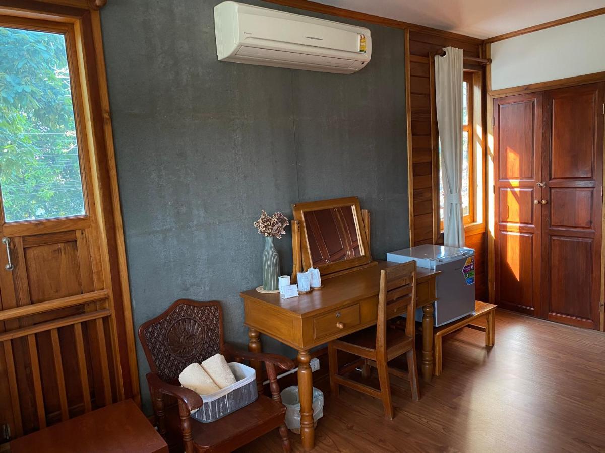 Tha Ma-O Bouteak Homestay - Self Check-In لامبانج المظهر الخارجي الصورة