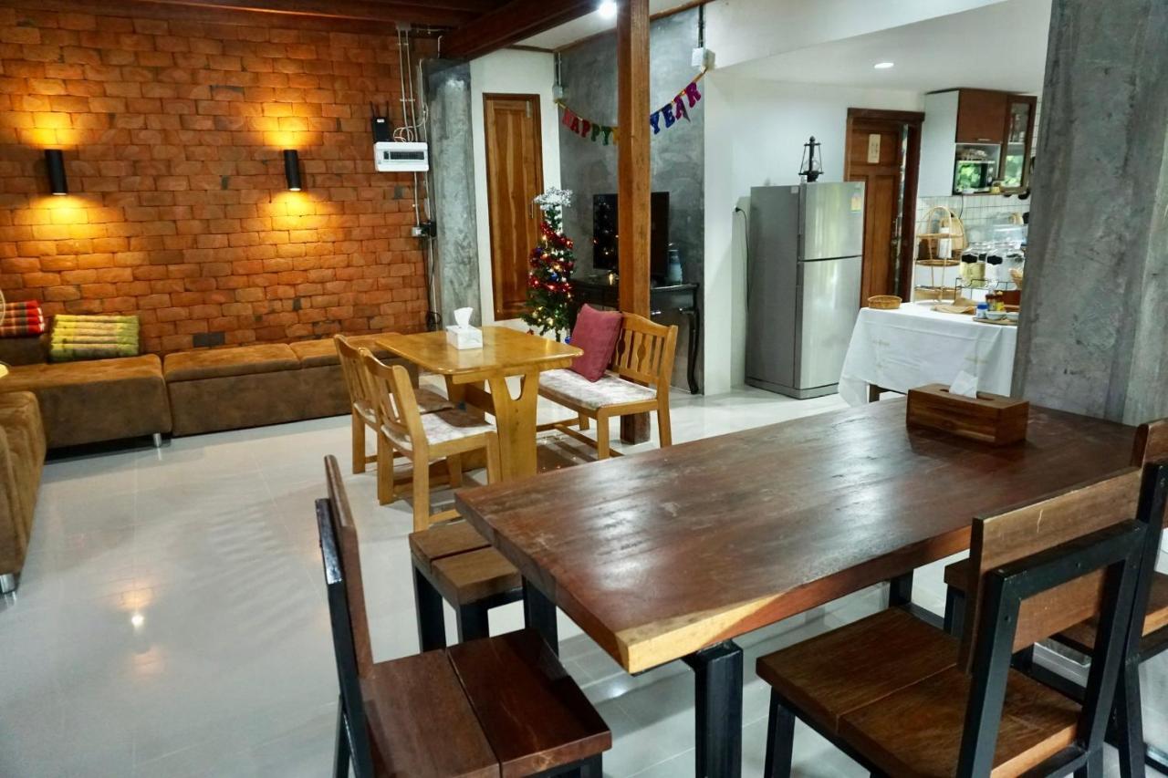 Tha Ma-O Bouteak Homestay - Self Check-In لامبانج المظهر الخارجي الصورة